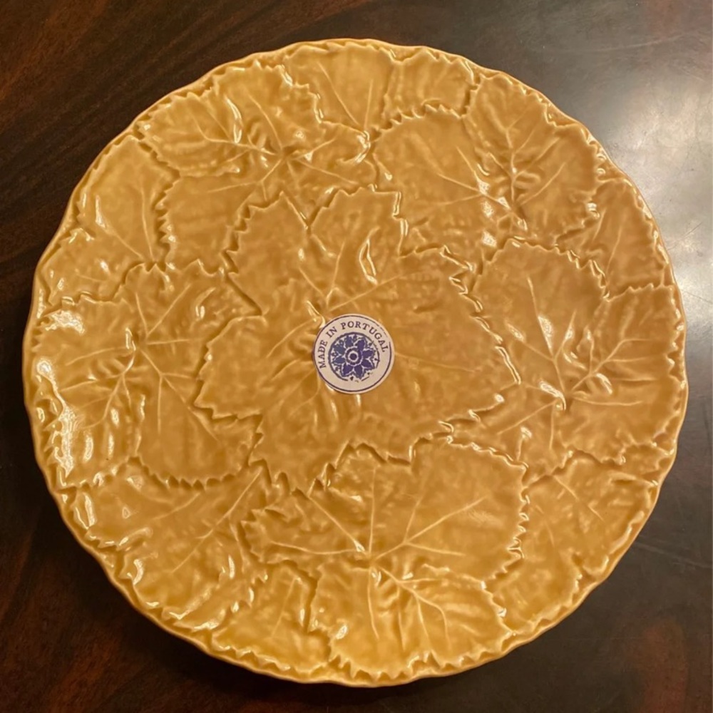 Olfaire ceramic maple leaf serving plate